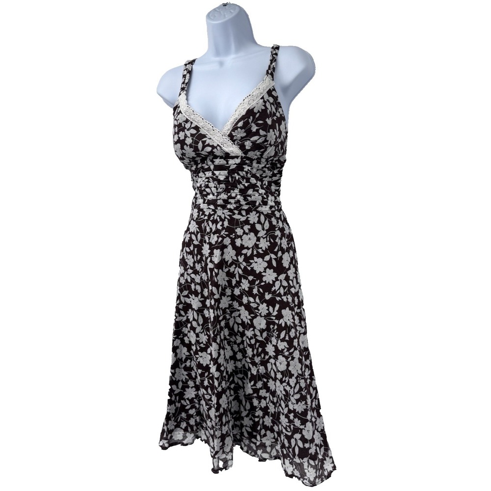 Brown White floral babydoll Y2K dress lace trim ruched waist tie back cottage 10